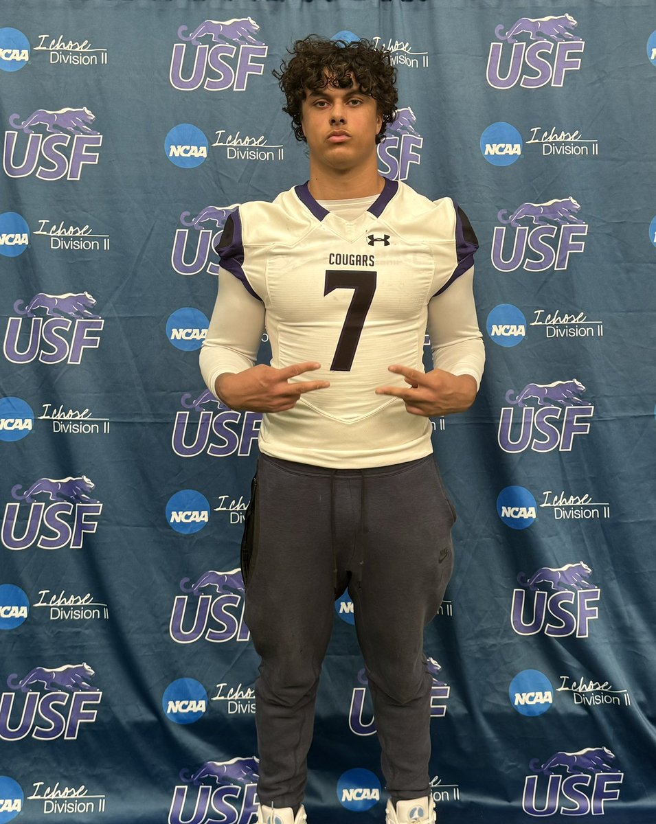 Thank you very much @Coach_Boes and @USFCougarsFB for having me at the junior day today! Was very fun to learn about your football program!