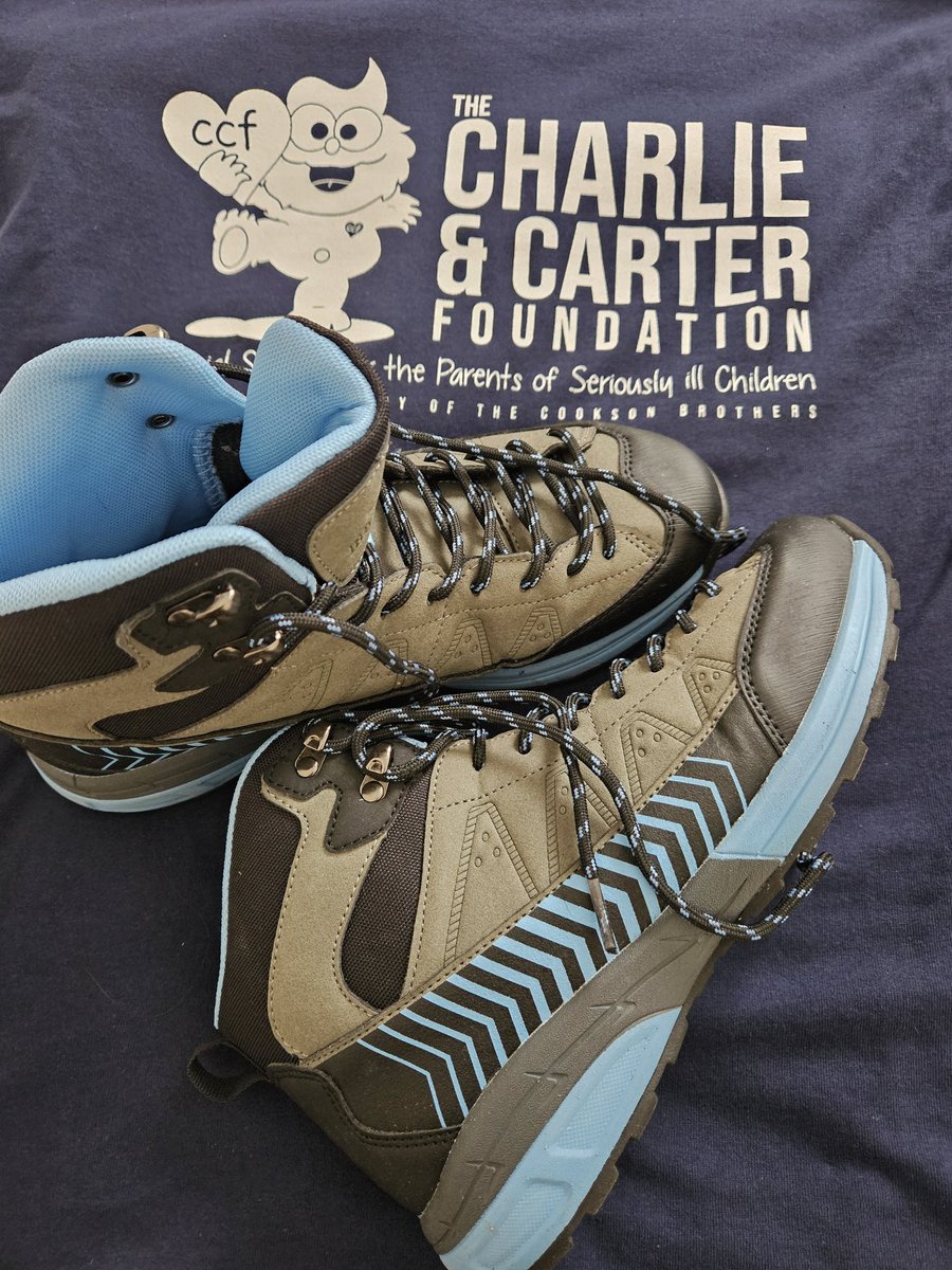 Getting ready for the @charlie1carter Trek for Charlie and Carter tomorrow! Walking from the Stadium of Light to @SouthShieldsFC 💙💙 #CCFoundation #CharlieAndCarter #CCFFundraising