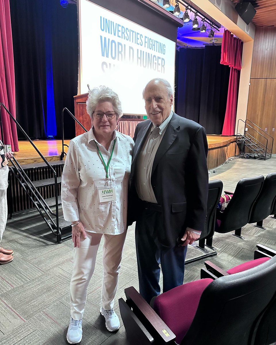 Congratulations to the U of A Volunteer Action Center for the superb job they did hosting the Universities Fighting World Hunger Summit. Former Secretary of Agriculture Dan Glickman’s keynote was a highlight.