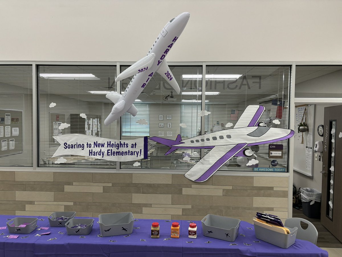 CourtneySimard's tweet photo. Soaring to New Heights at Hardy Elementary! Today’s job fair went great! So excited for potential candidates and bringing excited and fresh faces to Willis ISD! @WillisSchools @WISDHardy @SusanFossler https://t.co/H6Rp5Vffpo