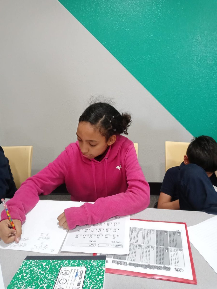 MentorkidsU's tweet photo. We would like for you to meet some of our outstanding students. 🥰 
This is Jaydelene, a 5th grader who has overcome many obstacles. Jaydelene is now thriving in her social skills and in math! 😜 🤯 #math #friends #socialskills #thriving #dedication #Maryvale #MentorkidsUSA https://t.co/lpVws7qDVN