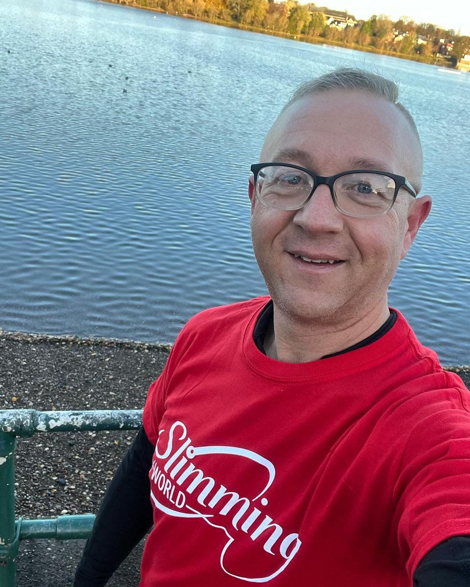 Craig joined Slimming World after feeling held back by his weight – and lost an amazing 5st 👏! Now he’s one of 17 members of #SWTeam2024, and preparing to run the London Marathon in two weeks’ time ❤. Click here to find out more: ow.ly/NEa650R8kvs