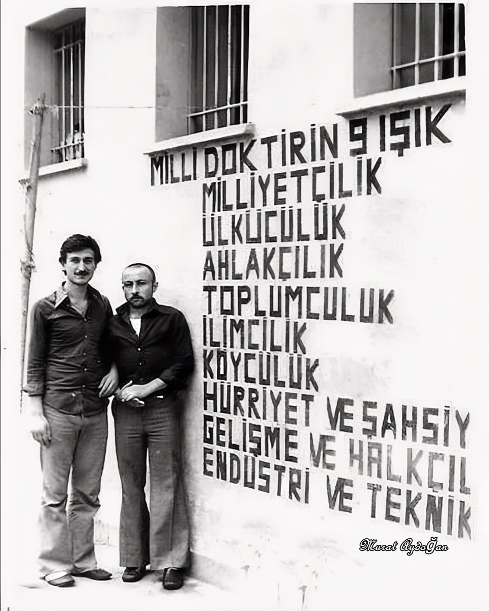 Bize her yer 'Ülkü Ocakları' Samsun cezaevi duvarında '9 Işık doktrini' 1977-78