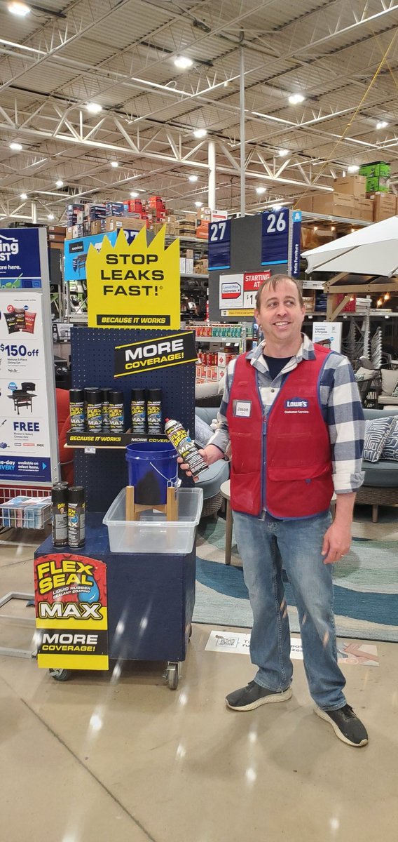 Flex Seal Demo is in full gear!
#R1DEMOS