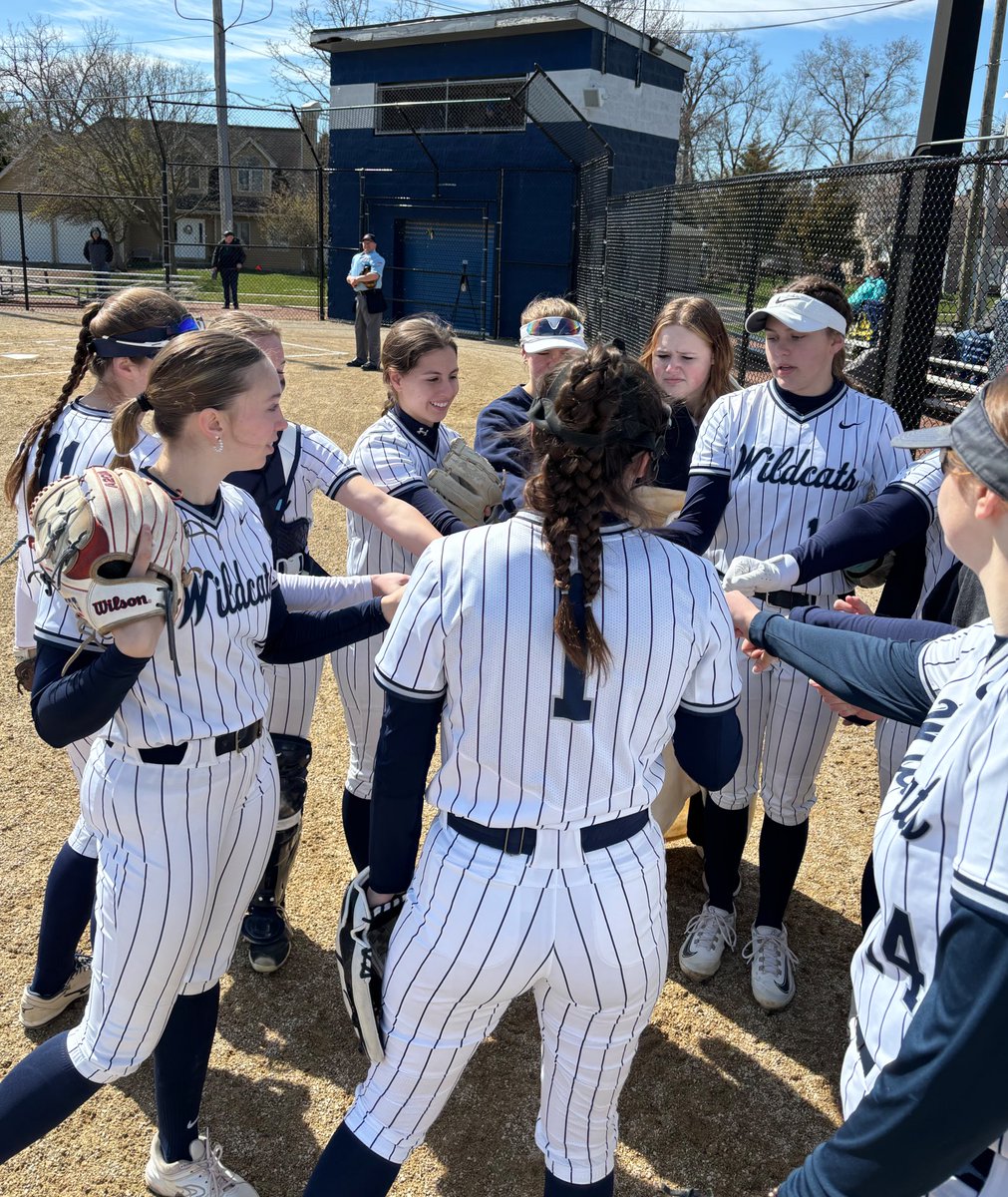 Great outing against Hoffman Estates softball today! 11-0 Wildcats. 
<a href="/hayleemajer/">Haylee Majer 2026 Uncommited</a> went 2-3 with 2RBIs and a 3B
<a href="/JasmynTrigueros/">Jasmyn Trigueros</a> and Finn Gallagher went 2-3 with a 3B 
<a href="/scoutg_90/">Scout Gallagher</a> with 10 Ks
<a href="/AvaPietanza/">Ava Pietanza</a> with a 2B 
and the team had 7 stolen bases.