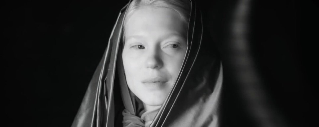 badpostseydoux's tweet photo. léa seydoux as lady margot fenring https://t.co/ZJysyna53W
