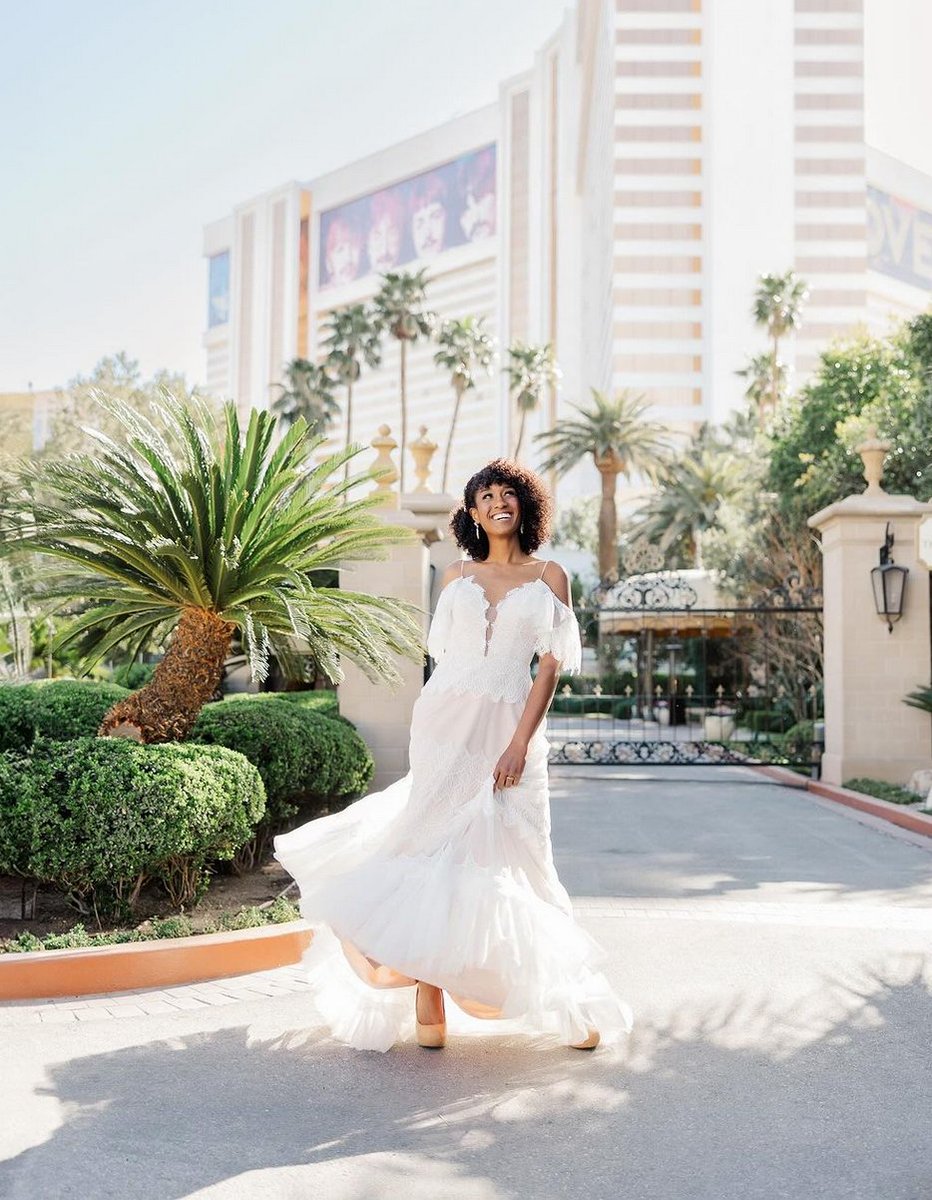 Bridal bliss at #TheMirage 💍 📷 @rekiraluketicphotograph instagram.com/p/C4PIkRjuTkZ/…