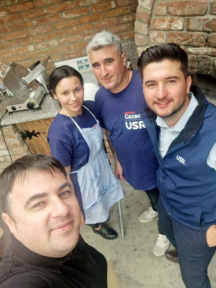 Today was packed with campaign activities in Luizi-Călugăra with USR Bacău. Alex Cazacu's candidacy launch for mayor promises a proactive agenda. Now, sorting signatures at USR Bacău HQ. United Right works tirelessly for a modern Romania.