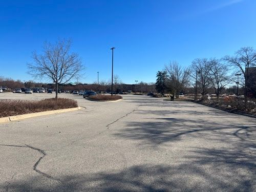 Northbrook IL Litter Cleanup 
#propertymanagement #portering #powersweeping #facilitymanagement #littercleanup #exteriorservice