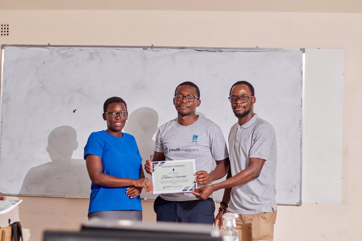 osm_zimbabwe's tweet image. This is how we end our exciting events - Certificates of participation! 
(Adopted from the @osmafrica monthly Mapathons) 😁

Thank you everyone who came through and mapped in response to the #ZimbabweDroughts