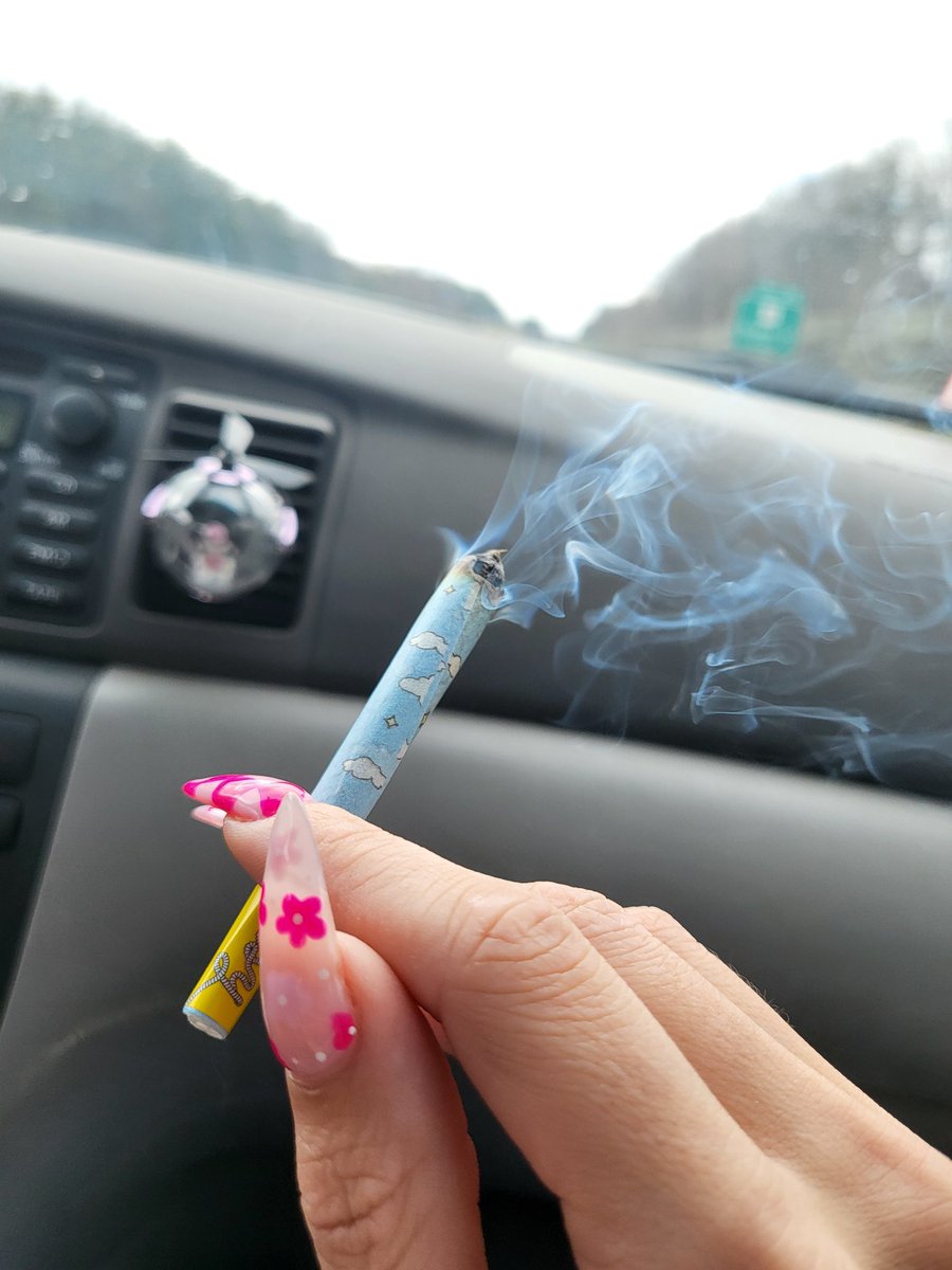 𝘪𝘯𝘥𝘪𝘤𝘢 𝘪𝘭𝘭𝘶𝘴𝘪𝘰𝘯𝘴💨 tweet media