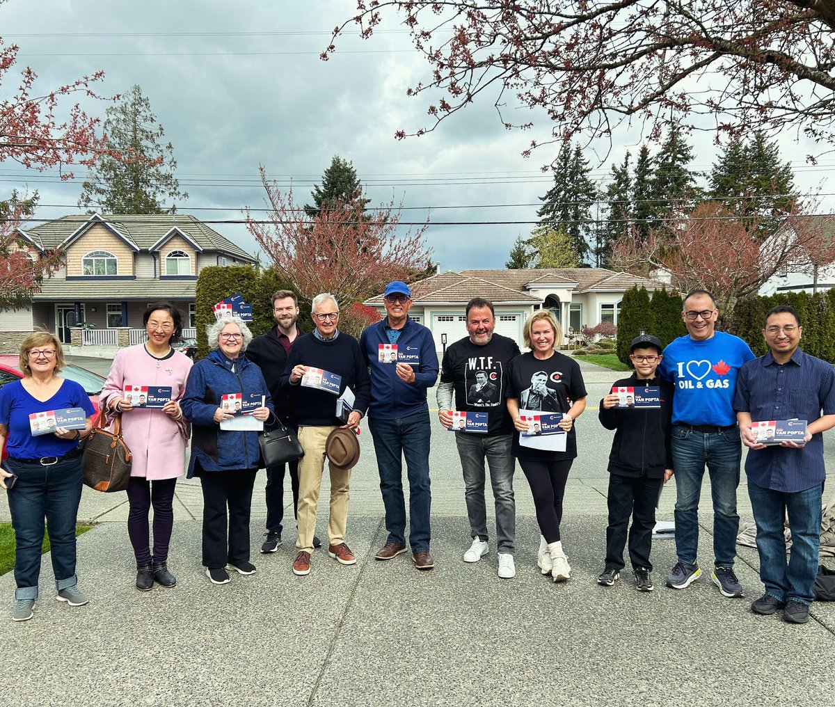 Got a great team out with me today knocking on doors in Langley and sharing the Common Sense Conservative message! #commonsensecanvass @CPC_HQ