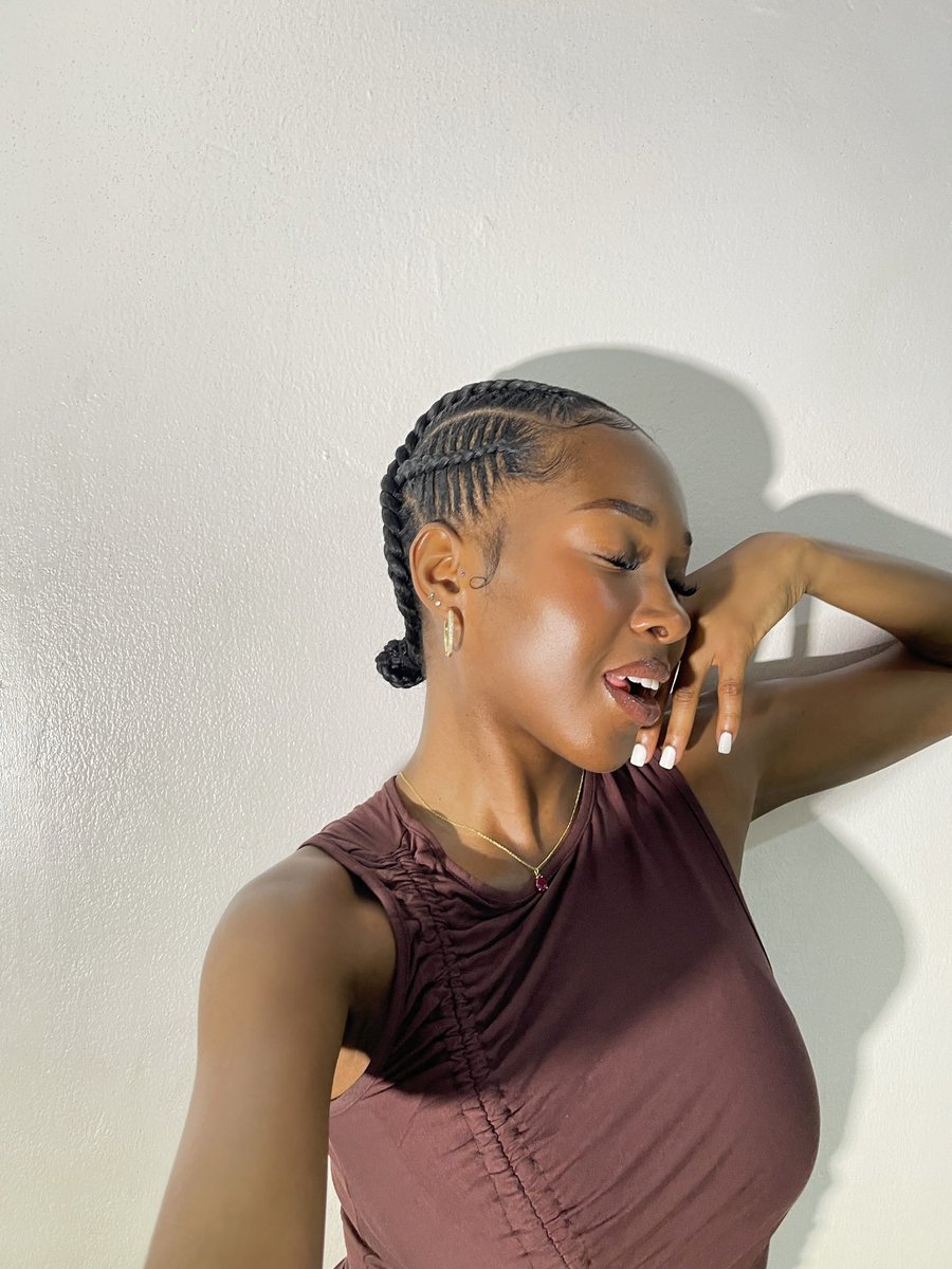 veeiye's tweet photo. new hair alert. https://t.co/yXHT8bdQeH