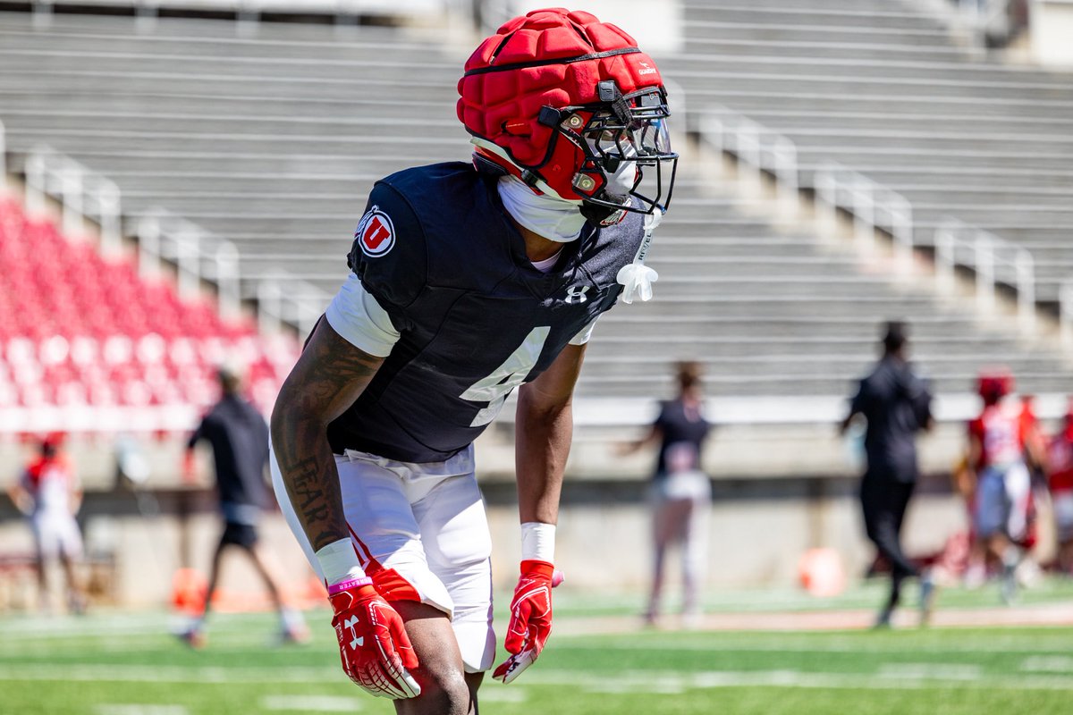 Camcalhoun01's tweet photo. 🧎🏾‍♂️…🚶🏾‍♂️…🏃🏾‍♂️ https://t.co/WfcQn5kkt2