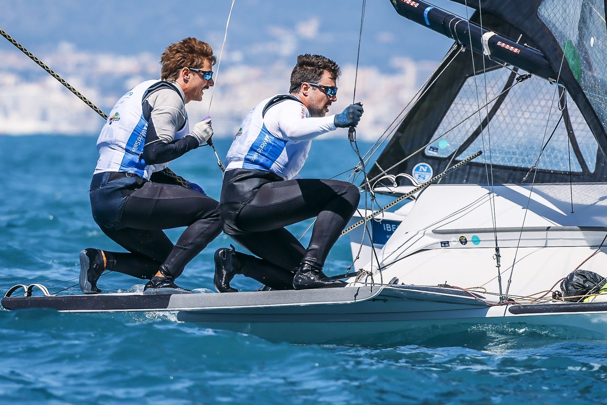Sarah Douglas (ICLA 6) et Justin Barnes et Will Jones (49er) 🇨🇦 se sont qualifiés pour être nommés en vue d'une place olympique ⛵ en voile pour Paris 2024 après la conclusion des essais canadiens au Trofeo Princesa Sofia à Majorque, en Espagne 🤩🙌 📸 : Sailing Energy
