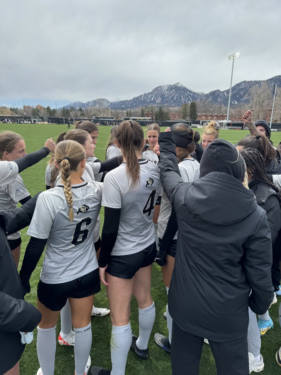 Taking on Denver for the 🏆

#SideBeforeSelf // #GoBuffs