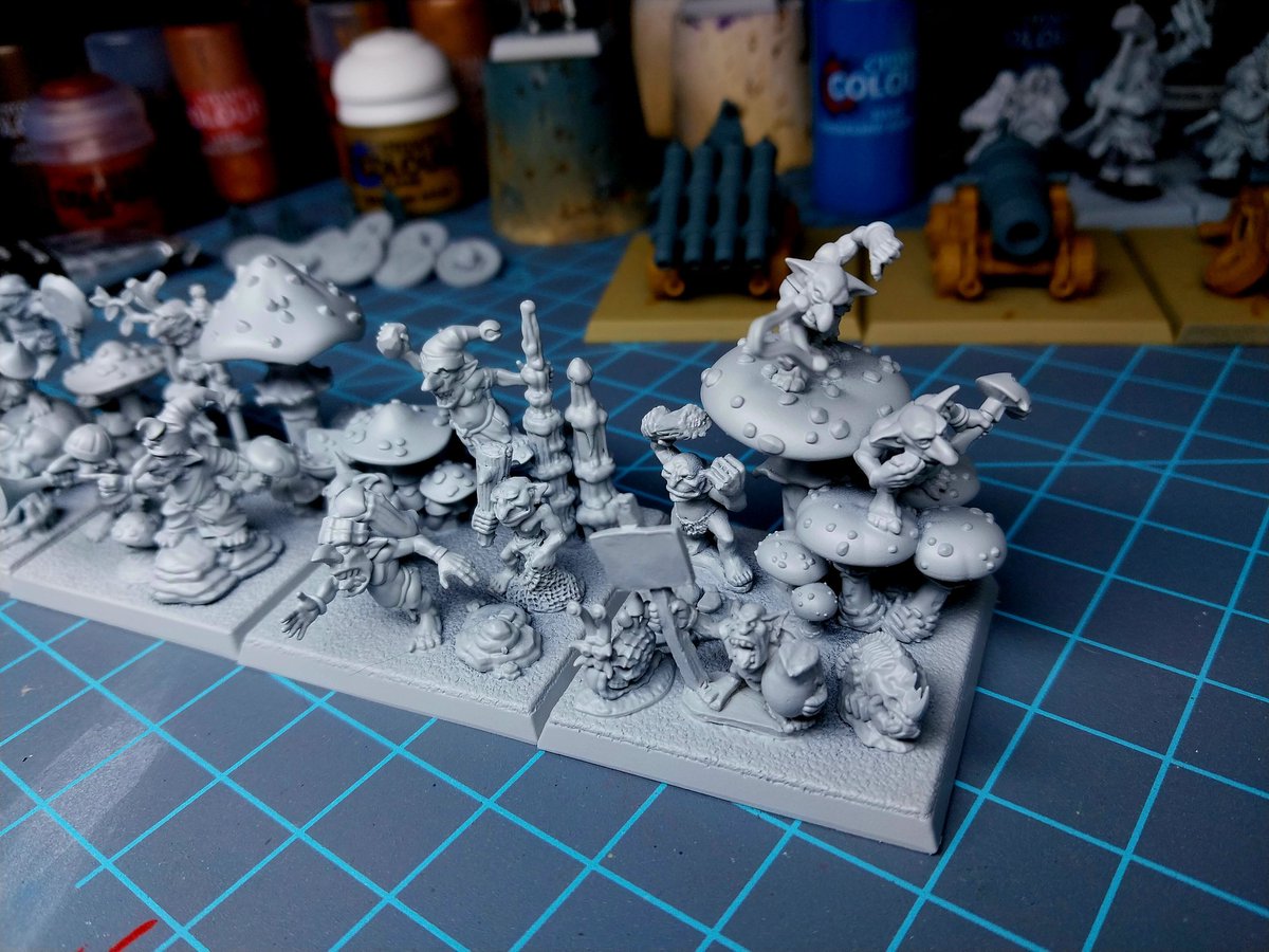 I may not be able to jam as many plastic Snotlings on a base as I could with the metal ones, but I can still make the bases look full!
#WarhammerTheOldWorld