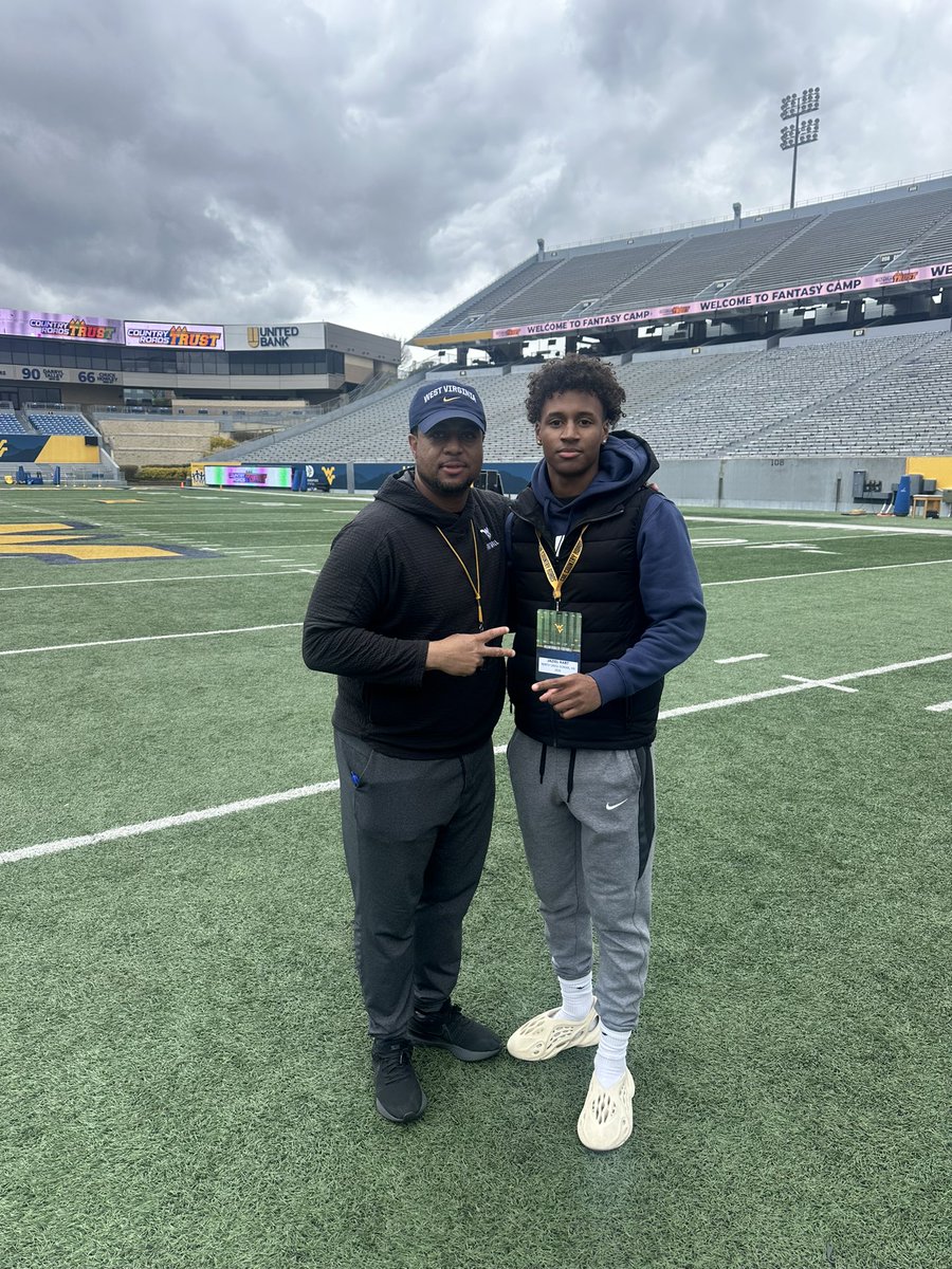 After an Amazing Visit & Conversation with @Backendcoach12 I am thankful to have received my first Power 5 offer and Second Division 1 offer 🟡🔵! @Coach_TBell @trey_neyer @NealBrown_WVU @_CoachCod @Josh_Stevens313 @PullUpNRek304 @247Sports