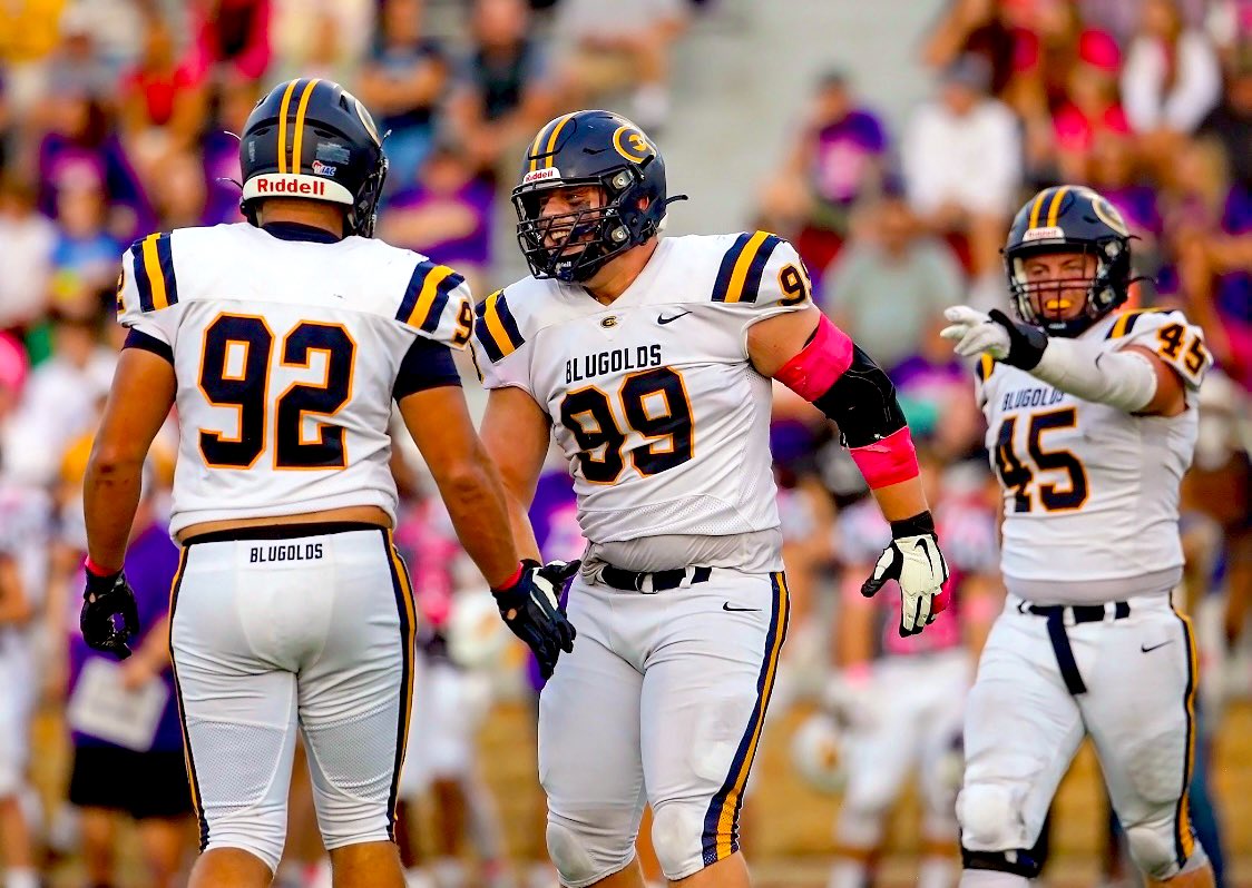 A huge thank you to the nearly 5️⃣0️⃣0️⃣ donors who, because of your generous donations, are closing in on $40k for Blugold Football! YOU have made a difference! Theres still 1️⃣ day left in D3 week! Let’s continue to Climb The Mountain impact.uwec.edu/project/41792