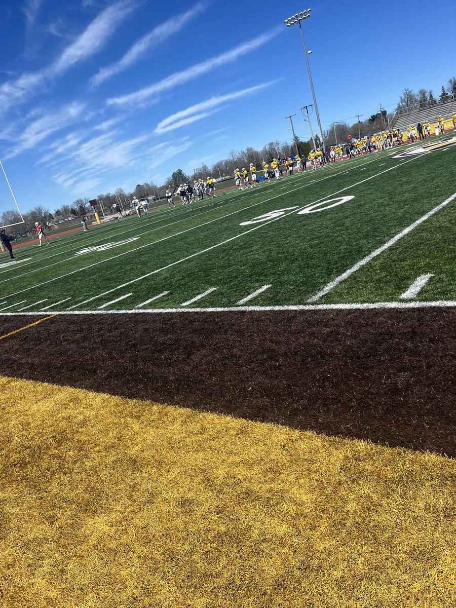 Thank you @valpoufootball and @CoachJSmith91 for having me out. Can't wait to be back. @HuskieFB @Coach_Arthurs90 @EDGYTIM @tncuniversity @PrepRedzoneIL