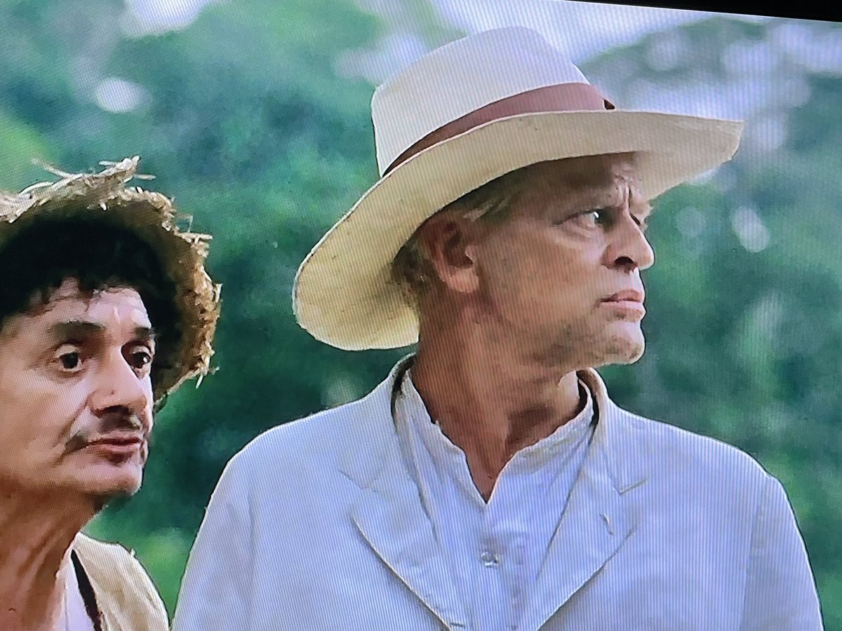 sevelaure's tweet image. On raconte que pendant le tournage de Fitzcarraldo le 15 juin 1981, deux Indiens machiguengas proposent au cinéaste d’abattre Kinski, que personne ne peut plus supporter #Fassbinder #Kinski