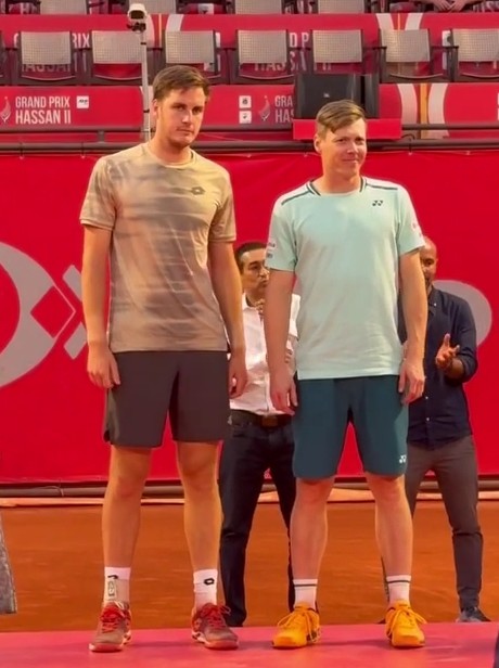 ATP!
Parabéns aos duplistas campeões, o finlandês @harriheliovaara 🇫🇮 e o britânico Henry Patten 🇬🇧 que conquistaram o ATP 250 de Marrakech no Marrocos, conquistando o primeiro título no ano e na carreira juntos.
#ATP #GrandPrixHassanII #Marrakech #HarriHeliovaara #HenryPatten