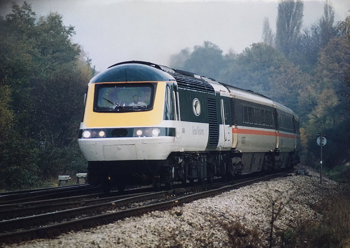 Southcote Junction Reading. The newly privatised railway sees a cross country intercity hst take the Basingstoke route for Bournemouth followed by a newly out -shopped First Great Western hst power car for the Berks and Hants. #HighSpeedTrain  #hst #hst125