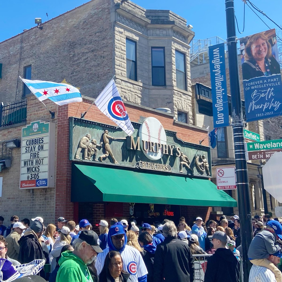 It’s a party on our corner of Waveland and Sheffield 🍻 We love soaking up the early April baseball vibes with you ☀️⚾️ Dodgers - Cubs @ 3:05.

#chicagocubs #chicagocubsbaseball #chicagocubsfan #chicagocubs🐻 #gocubsgo #gocubs #gocubsgo #cubs #cubsbaseball ##murphysbleachers