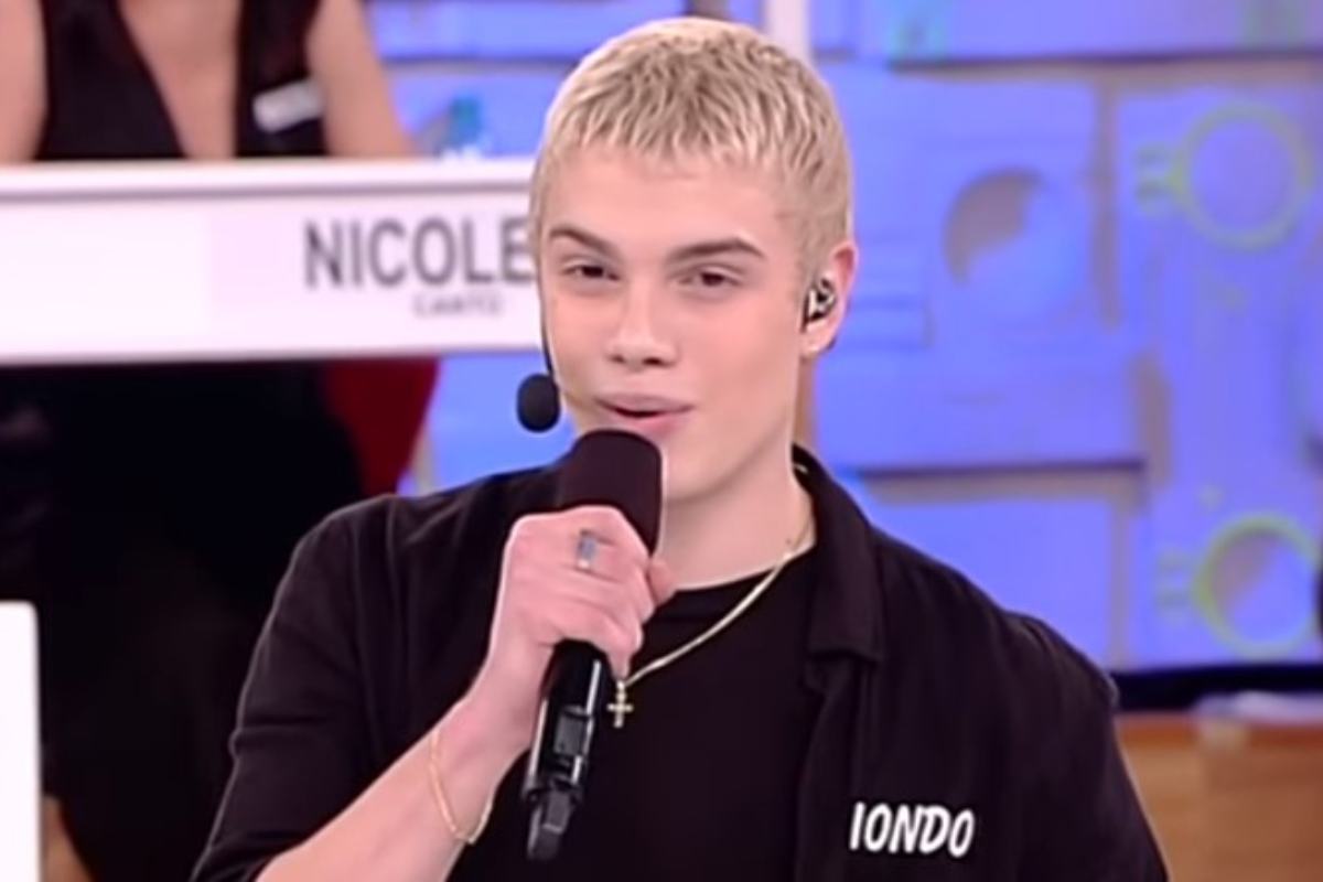thesunriseera's tweet photo. IL RESPONSABILE DELLE LITI SULL' AUTOTUNE HA NOME E COGNOME

#amici23 https://t.co/op5SquX9h8