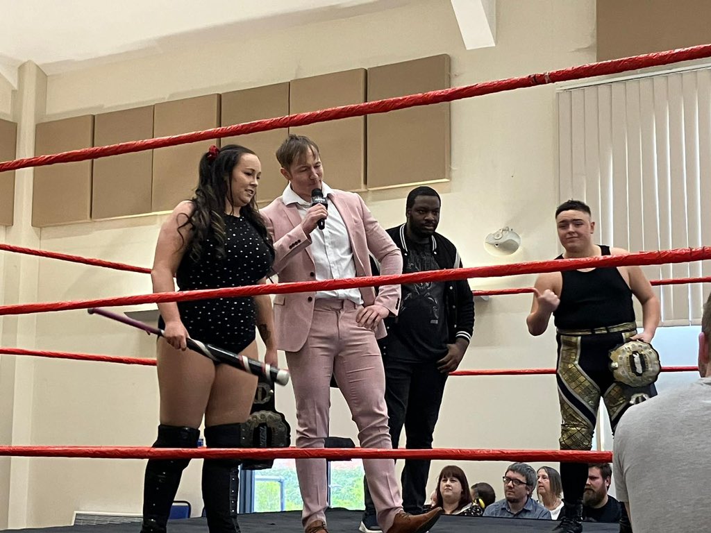 Although @Ivy_Wrestler had her most glittery gear on. Although @BradyPhillipsUK had his pink pastel suit on. Although it was another PACKED @WIN_Wrestling show. We lost the tag team championships, and I refuse to team with people who couldn’t even save me…