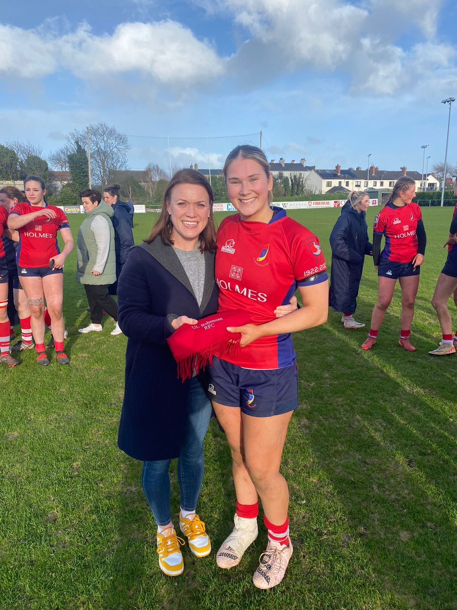 The John Keane Player Of The March - Aoife Corey ❤️💙 Big thanks to special guest presenter @cantwelll ❤️💙#OnceARobinAlwaysARobin