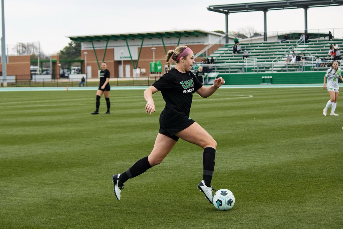 We're up 1-0 at Oklahoma in the first half after a Devyn goal! We're also in a lightning delay. #GMG