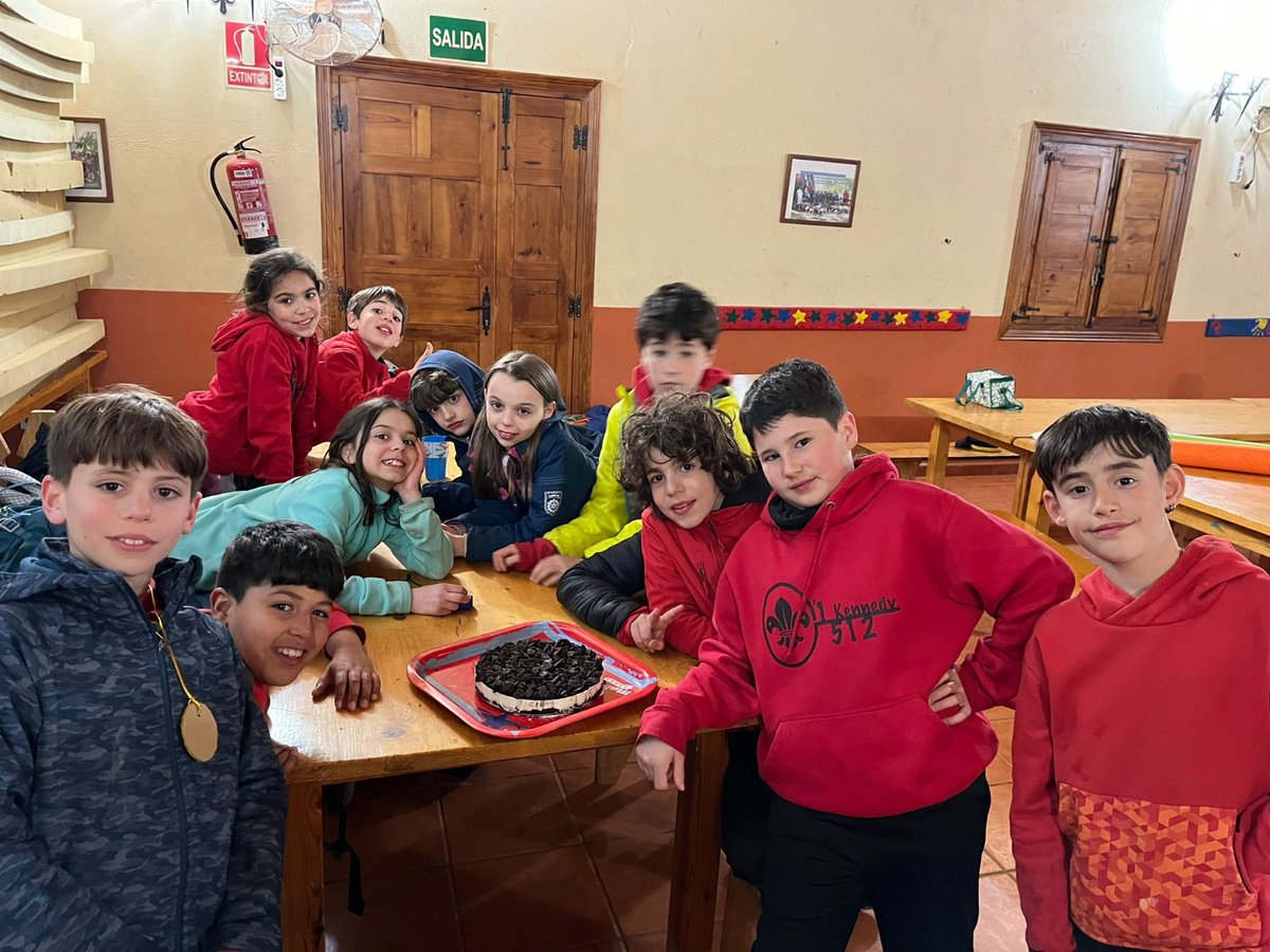 Grupo Scout 0'1 Kennedy tweet media