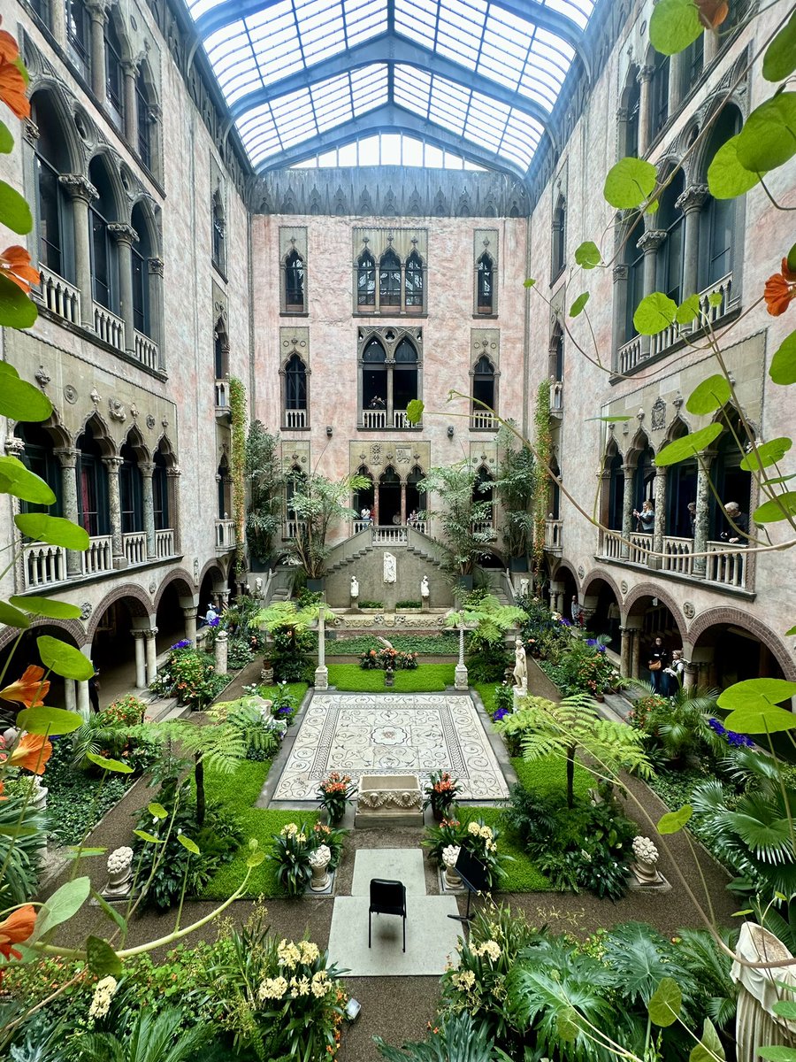 bridgybeee's tweet photo. First time visiting @gardnermuseum today! Such an intriguing and beautiful place. https://t.co/GaWY9EEKT0