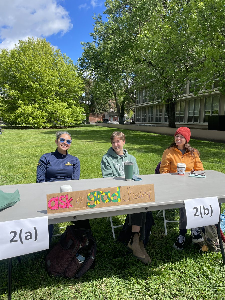 So amazing to be able to table at the Environmental Sciences Internship &amp; Research Fair! 
Lots of undergrads came to say hello and ask questions regarding grad school, applications, and research! We had SO much fun!