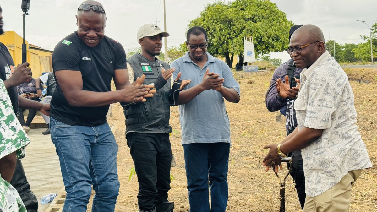 The LionHeart Foundation Nature’s Conservation & Sustainability Project The Deputy Vice Chancellor Management Services University of Ilorin, Prof Ambali, flanked by some invitees while planting a tree at the 250 Trees Conservation Project in MOREMI - University of Ilorin.