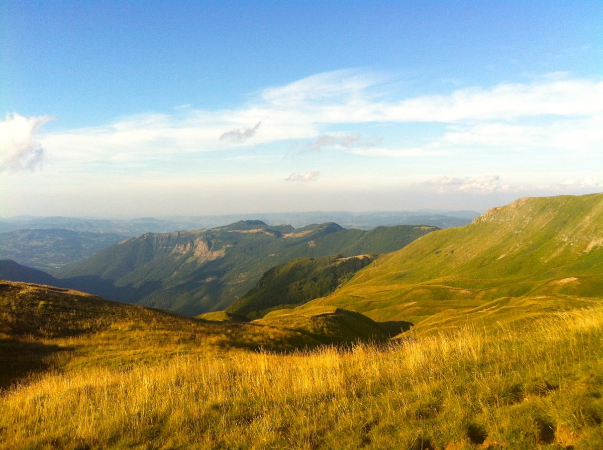 #Motorcicletours from one side of the #TuscanApennines to the other, exploring new routes through #Pistoia, historic #villages and the #ValledelLimentra bit.ly/PistoiaMountai… Credit: Valeria Necchio