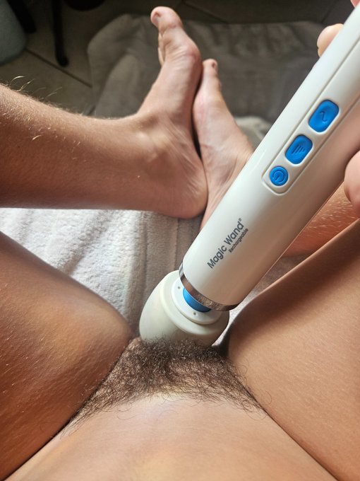 Squirt Show starting  now! 💦💦💦 https://t.co/m7YLQnzfWG https://t.co/KnJHrfOk5T