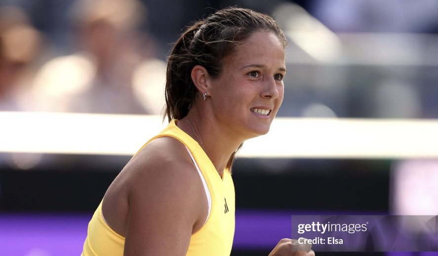 Some you win, some you lose.

One day after #JessicaPegula survived a final-set tiebreak against Victoria Azarenka, she loses one to the tenacious #DariaKasatkina.

Dasha claims her first win over the American top seed 6-4, 4-6, 7-6 (7-5) to reach the #CharlestonOpen final.