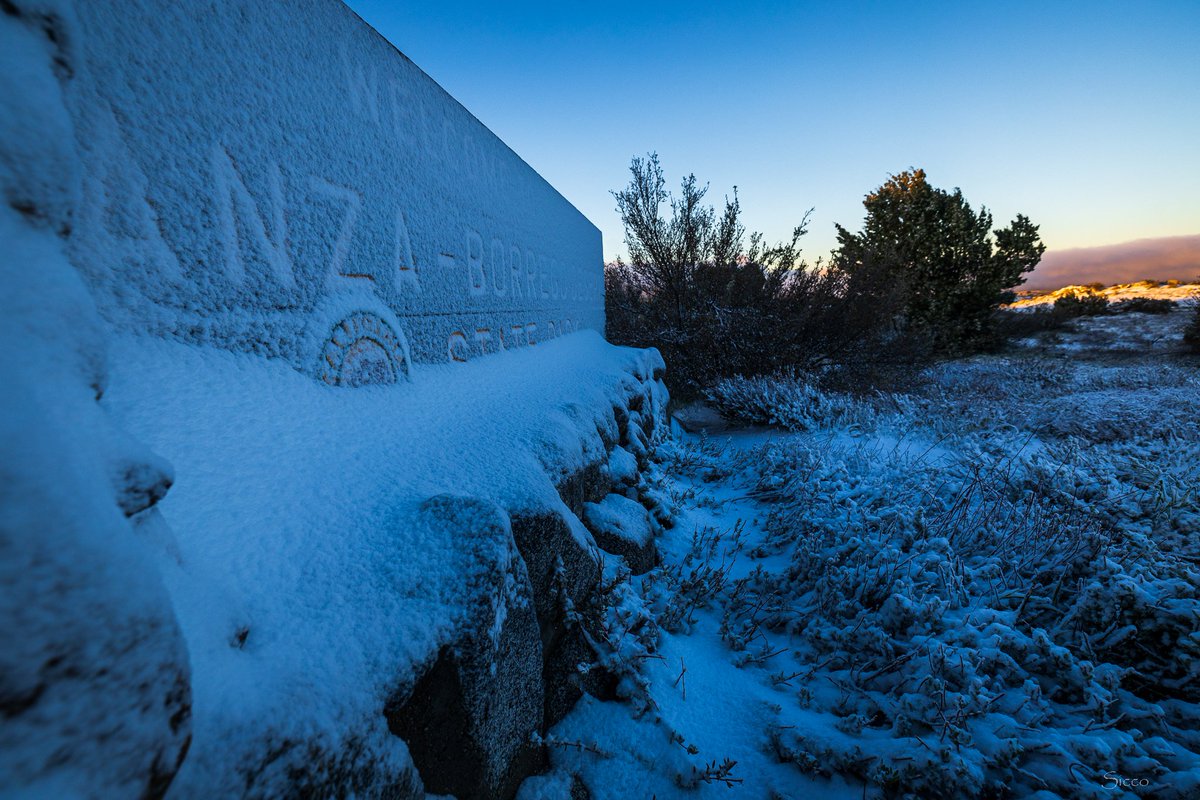 Snow and a wind chill in the higher parts of Anza-Borrego Desert this morning (Photo: Sicco Rood).