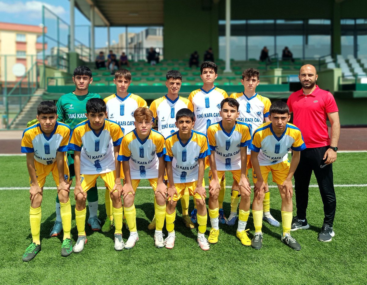 NİZİP HESA SPOR KULÜBÜ ⚽ U17 ⚽
Prıl Prıl Gençlerimiz yetişiyor. Alt yapı çalışmalarımız yoğun bir şekilde devam ediyor. 
#ÇocuklarimizGelecegimiz 🇹🇷
#Örnekİnsan #ÖrnekSporcu✅