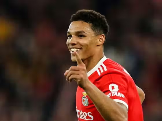 🇵🇹 45+2' | Sporting 1-1 Benfica

Empata Bah!

No último lance da 1ª parte, dinamarquês aparece ao 2º poste após livre indireto de Di María

#LigaPortugal #SCPSLB