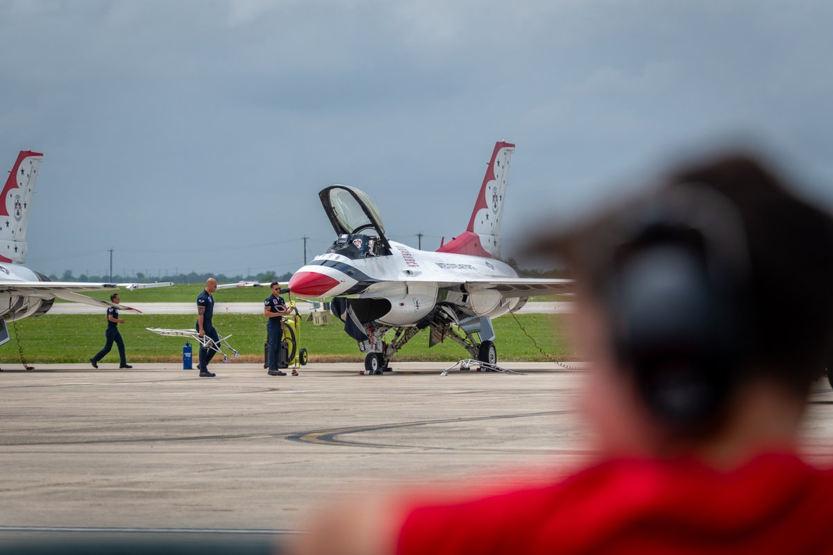 We were a little delayed due to weather ☁️ but things are underway! Check JBSA.MIL for info and enjoy our #GreatTexasAirshow!