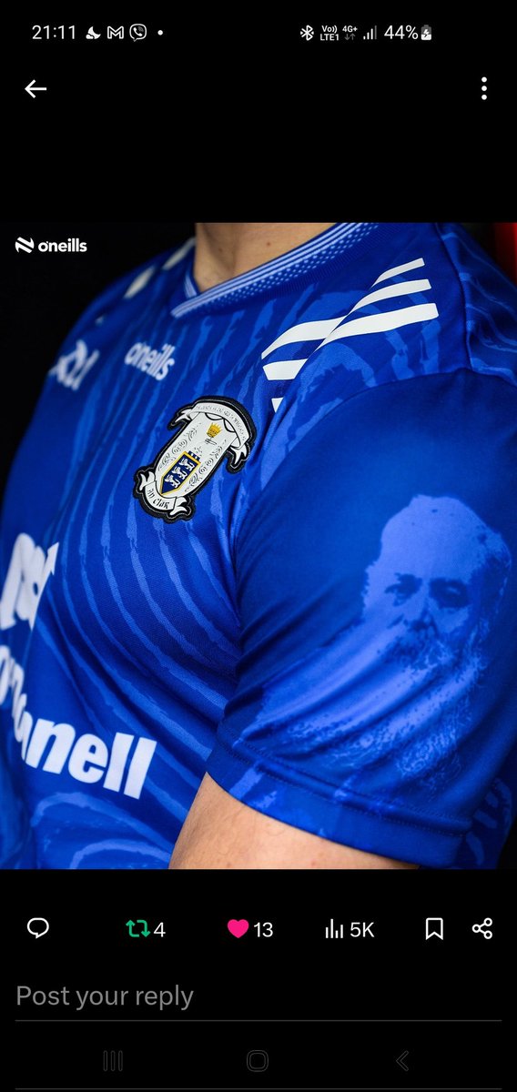 cusackcentre's tweet photo. @SportTG4 @GaaClare Cíosóg sásta anocht. https://t.co/wd7uwHoZIl