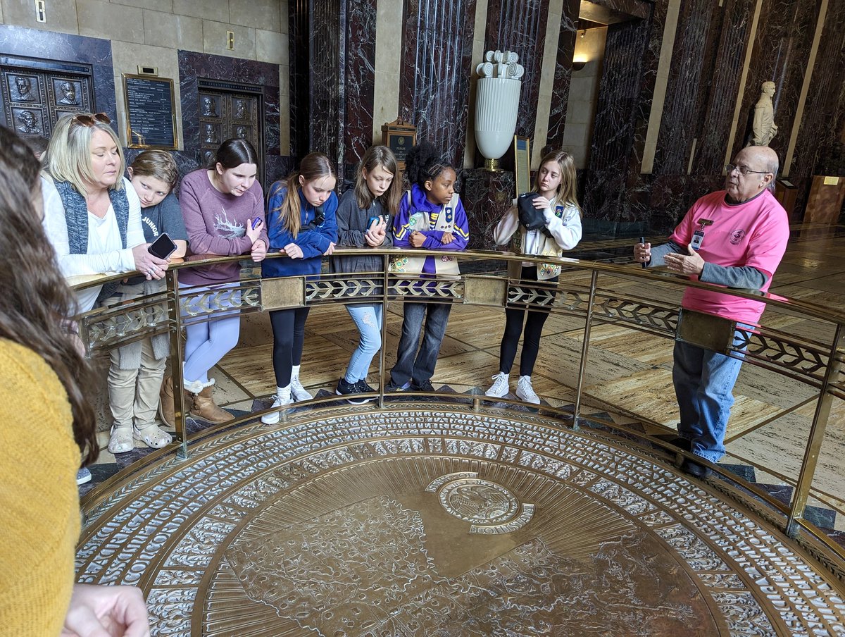 Troops 10518 & 10521 rocked the Louisiana State Capitol! 🏛️ Brownies, Juniors, & Cadettes scored big with their Democracy badges. Join the fun and unlock this special badge too! link.girlscouts.org/4aivxFg 🌟Via: @GSLEcouncil