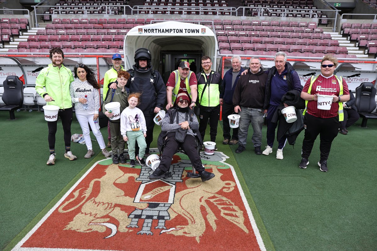 👏 Well done to Muzzy and his walkers who yesterday walked from the County Ground to Sixfields in support of the Claret Mountaineers! To support the fundraiser, please visit justgiving.com/page/claretmou… #ShoeArmy 👞