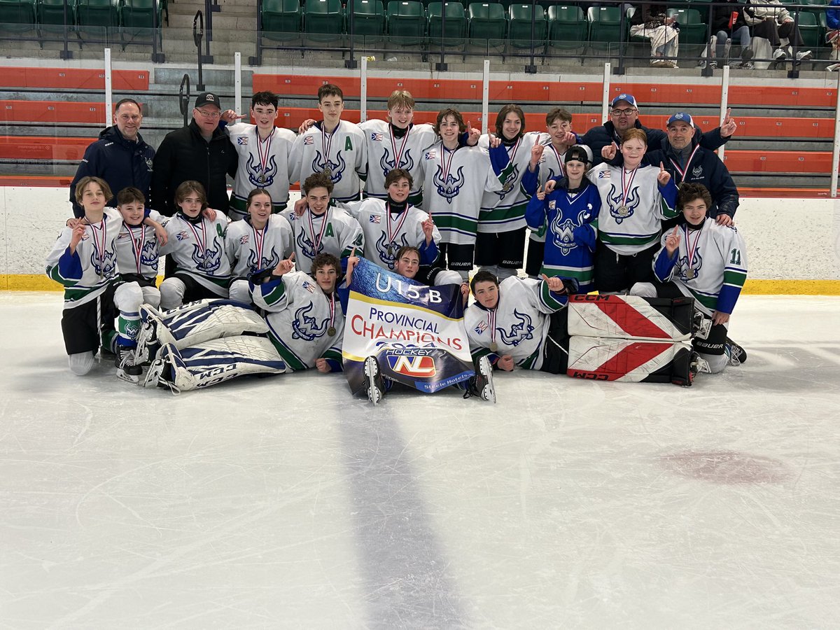 We did it!! Our captain Cole Sweeney with the overtime winner for the perfect end to our season! What a great team effort to win U15 B provincials💙💚<a href="/PmhaWarriors/">Paradise Warriors</a>