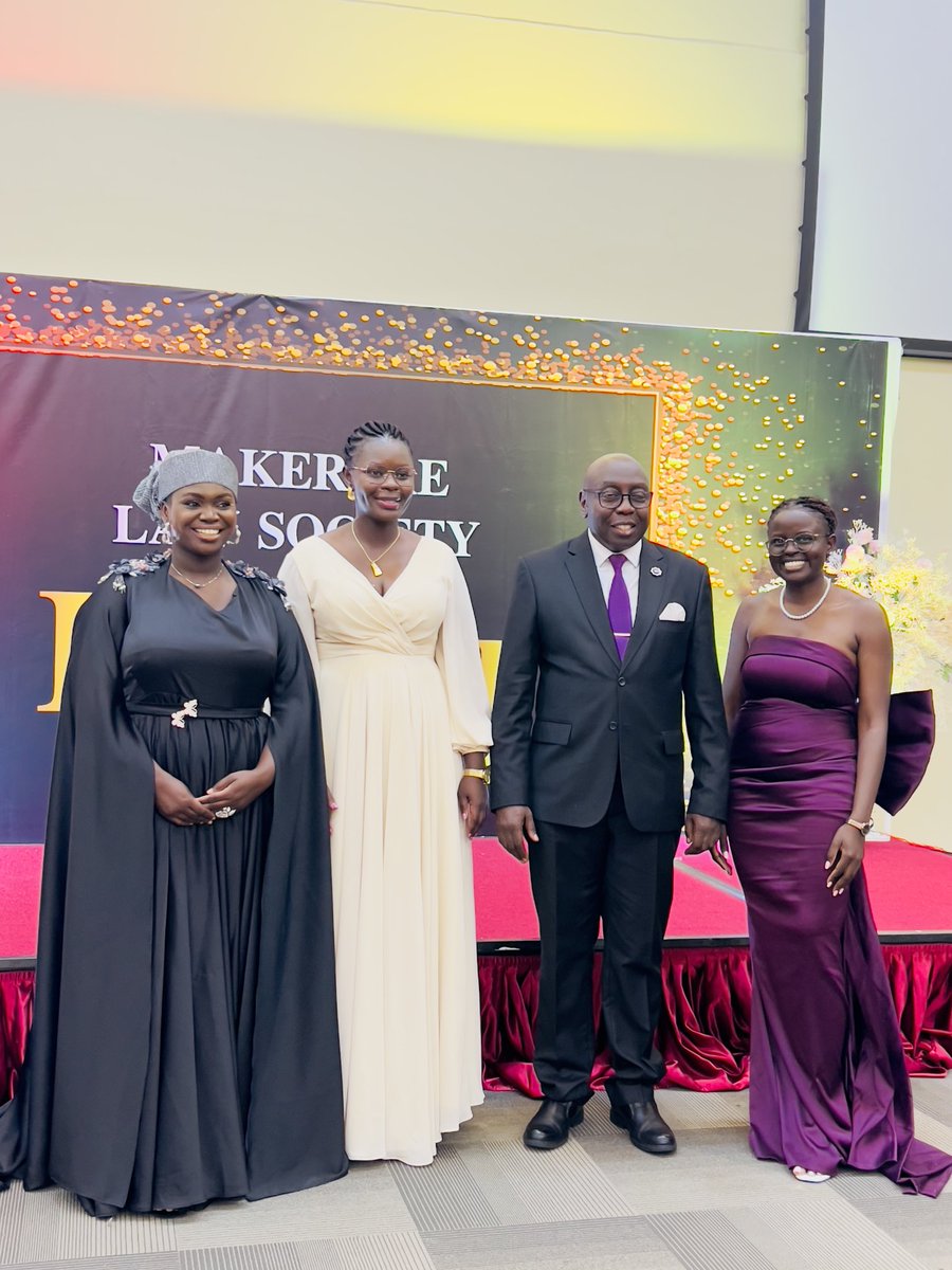 This evening, I joined the students of Makerere Law society as they ushered in the new leadership. My appeal to them was that, they should be good lawyers who love their country and not easily corrupted to do wrong things. ⁦@JudicialWatch⁩