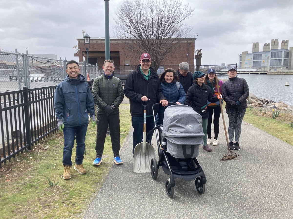 Our family spent time this morning at Love Your Block clean-ups in Andrew Square and Fort Point to drop off water & thank volunteers for cleaning & beautifying our community! Look forward to teaching our daughter the importance of giving back & civic engagement. #StartEmYoung