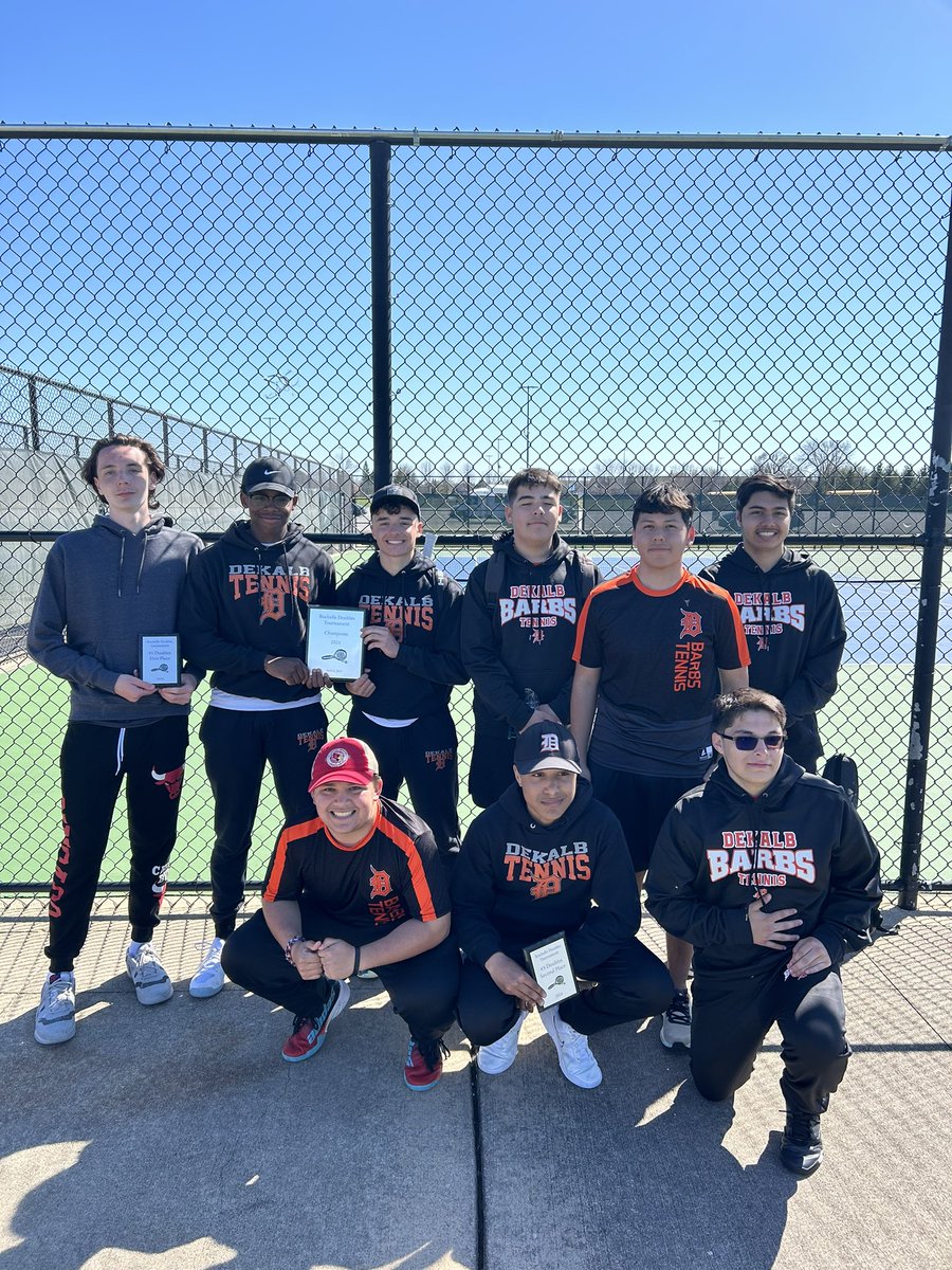Barbs are the Rochelle Hubs Dubs Tournament champions. Taking home 1st place finishes at 1st doubles & 4th doubles, 2nd place finish at 3rd doubles, 3rd place finishes at 2nd & 5th doubles. Congratulations, freezing practices, extra conditioning, hard work pays off.
